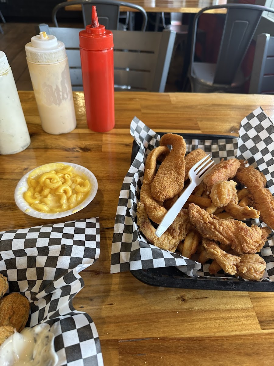 Sam’S Southern Eatery Photo 4